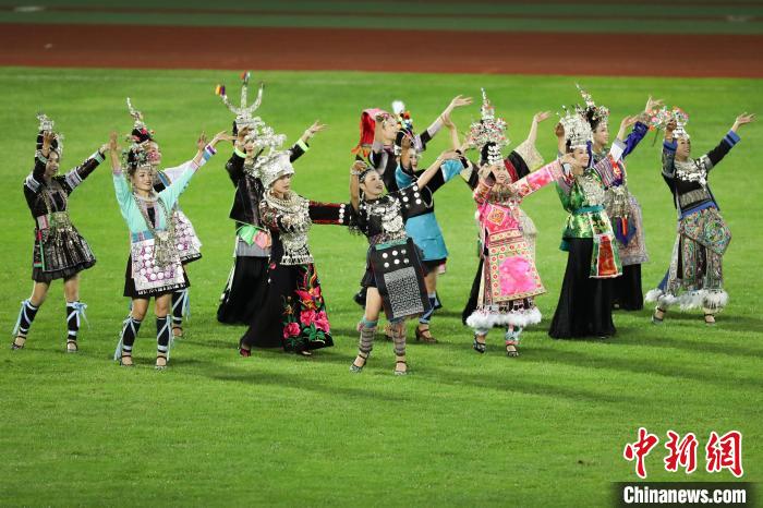 以足球承载文化之美:贵州村超‘一带一路’北