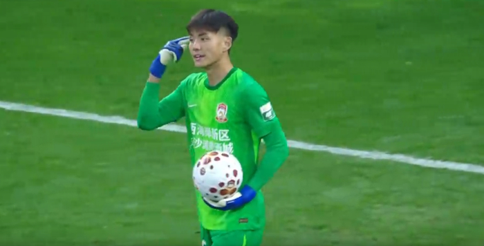 中超第2轮莱昂纳多进球遭判无效引争议