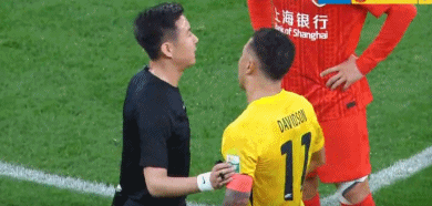 中超第2轮莱昂纳多进球遭判无效引争议