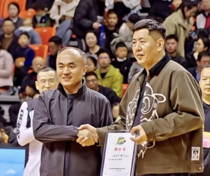 丁伟接任浙BA苍南队主帅 聚焦1号位短板与球商提