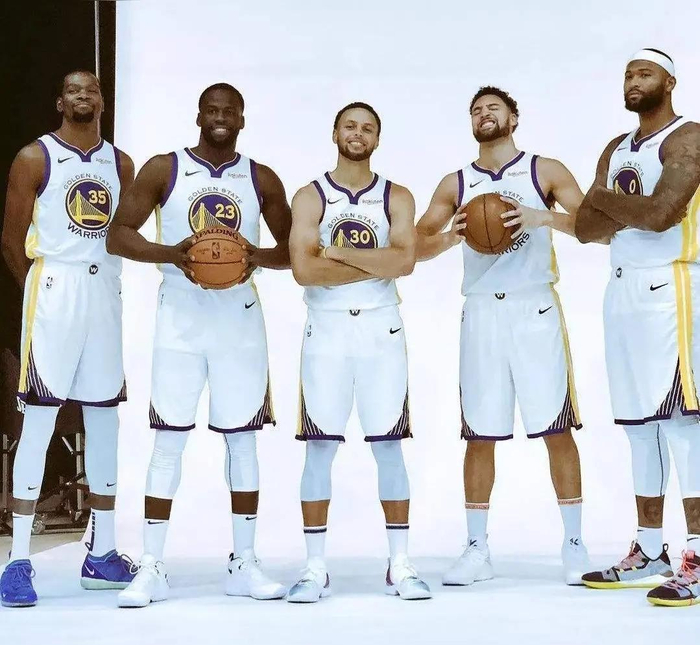 杜兰特加盟勇士助两连冠创历史纪录