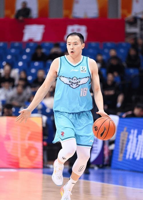 王奕博18分钟仅得11分 青岛男篮重金引援遭质疑