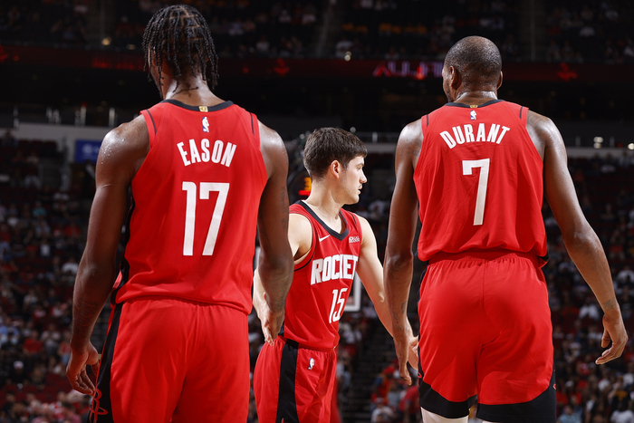 火箭三月低谷后逆袭7连胜 伊森复苏成关键转折点