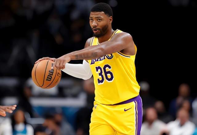 季后赛逆袭潮：五位常规赛隐身球员成关键战力